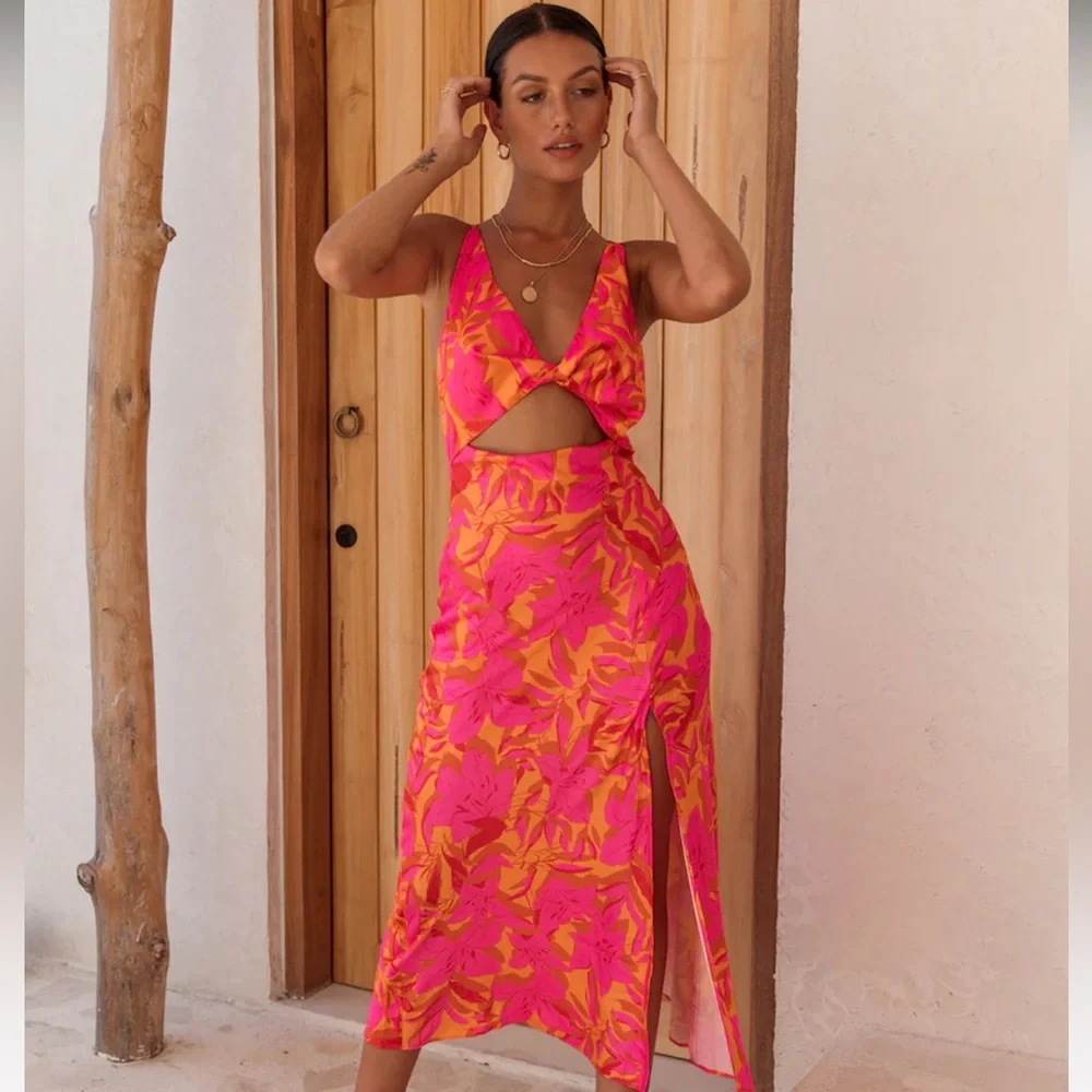 FOURTUNATEONE DRESS - Picture 2 of 16